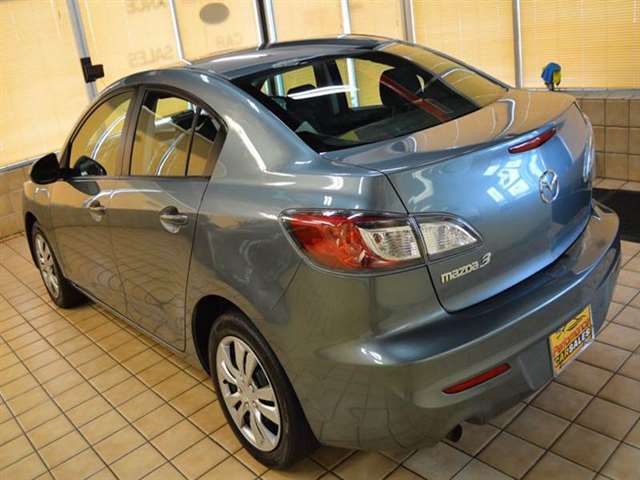 2013 Mazda Mazda3 i SV 4dr Sedan 5A